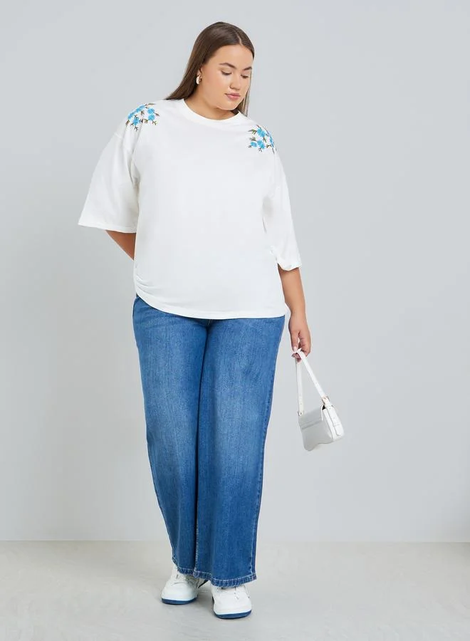 Styli Women Plus Size White Embroidered T-Shirt